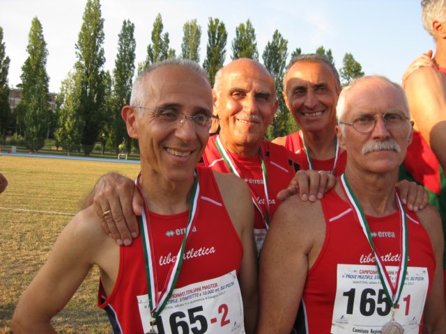 podio_4x4m60.jpg